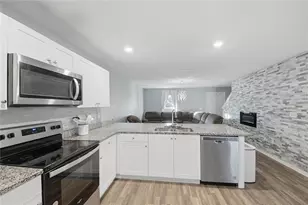 1406 Teal Ct, Kissimmee, FL 34759 - Photo 12