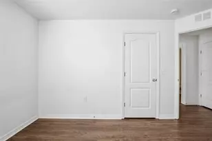 733 Chatham Walk Dr, Ruskin, FL 33570 - Photo 10