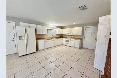 2201 Granada Boulevard #1, Kissimmee, FL 34746 - Photo 4