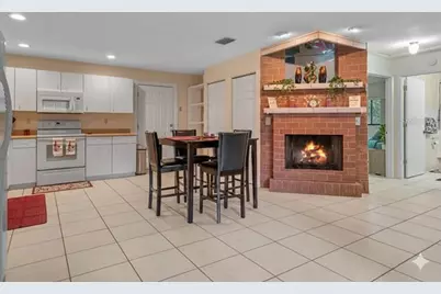 2201 Granada Boulevard #1, Kissimmee, FL 34746 - Photo 2