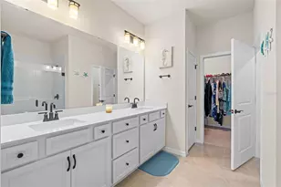 13615 Splashing Isla Dr, Winter Garden, FL 34787 - Photo 22