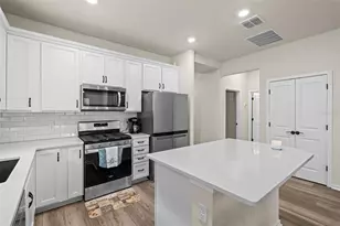13615 Splashing Isla Dr, Winter Garden, FL 34787 - Photo 10