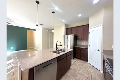 215 Lakeshore Drive, Davenport, FL 33837 - Photo 4