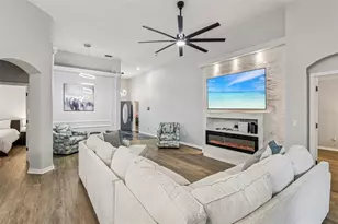 221 Westmoreland Cir, Kissimmee, FL 34744 - Photo 4