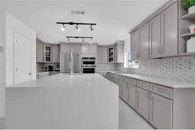 3064 Tobago Avenue, Clermont, FL 34711 - Photo 10