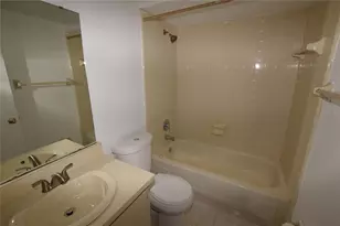 3641 Westland Ct, Orlando, FL 32818 - Photo 10