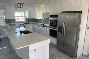 1736 Colorado Ave NE, Saint Petersburg, FL 33703 - Photo 10