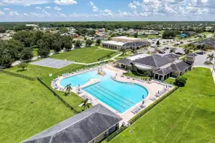 205 Hibiscus Ln, Poinciana, FL 34759 - Photo 8