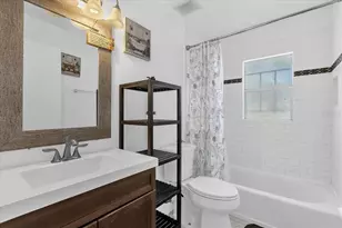 1099 NE Leeway, Orlando, FL 32810 - Photo 12