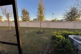 5365 Pinecone Ct, Wildwood, FL 34785 - Photo 22