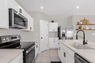 1105 Catskill Dr, Haines City, FL 33844 - Photo 6