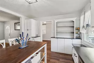 1111 N Palmetto Cir, Eustis, FL 32726 - Photo 10