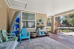 1111 N Palmetto Cir, Eustis, FL 32726 - Photo 2