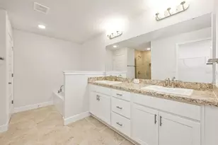 1130 Berry Ln, Davenport, FL 33837 - Photo 20