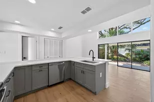 908 Hillary Ct, Orlando, FL 32804 - Photo 8