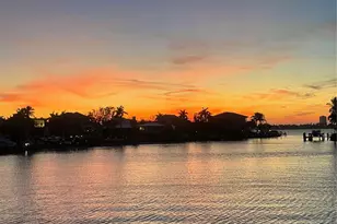 1444 Harbor Dr, Sarasota, FL 34239 - Photo 60