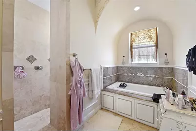 1444 Harbor Drive, Sarasota, FL 34239 - Photo 32