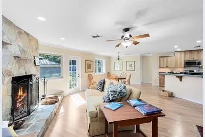 7838 Sloewood Drive, Mount Dora, FL 32757 - Photo 8