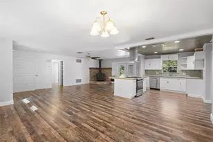 1385 W Taylor Rd, Deland, FL 32720 - Photo 12