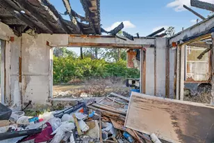 2706 East 15th Street, Lehigh Acres, FL 33972 - Photo 12