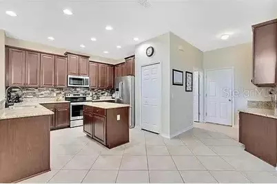 589 Blue Cypress Drive, Groveland, FL 34736 - Photo 8