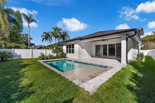 1010 Venetian Ave, Orlando, FL 32804 - Photo 8