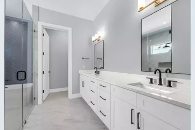 1010 Venetian Avenue, Orlando, FL 32804 - Photo 32