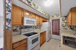 310 SE Calmoso Dr, Port Saint Lucie, FL 34983 - Photo 12