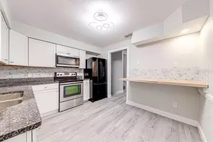 804 Judy Ave, Wildwood, FL 34785 - Photo 14