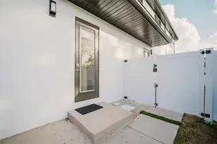 916 Highland St, Sarasota, FL 34234 - Photo 42