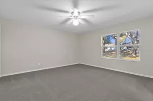 9028 Village Green Blvd, Clermont, FL 34711 - Photo 16