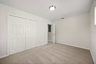 2525 Kingsland Ave, Orlando, FL 32808 - Photo 12