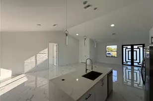 2620 NE 22nd Ave, Cape Coral, FL 33909 - Photo 6