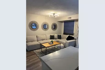 3315 58th Avenue S #109, Saint Petersburg, FL 33712 - Photo 4