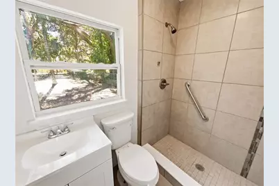 3017 E Idlewild Avenue, Tampa, FL 33610 - Photo 6