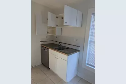127 S Peninsula #3, Daytona Beach, FL 32118 - Photo 4