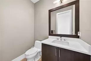 911 Golfview St, Orlando, FL 32804 - Photo 18