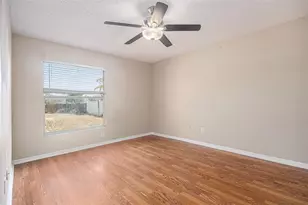 11732 Crescent Pines Blvd, Clermont, FL 34711 - Photo 10