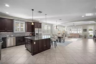 10539 Warlow Creek St, Orlando, FL 32832 - Photo 8