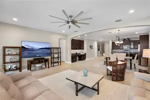 10539 Warlow Creek St, Orlando, FL 32832 - Photo 14