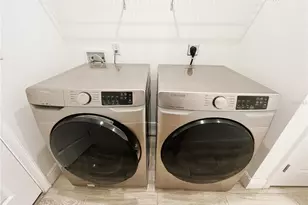 1025 37th St, Orlando, FL 32805 - Photo 26