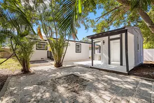 3135 33rd Ave N, Saint Petersburg, FL 33713 - Photo 8