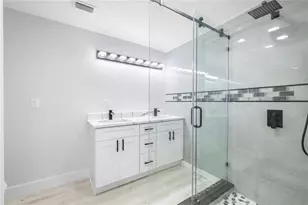 3135 33rd Ave N, Saint Petersburg, FL 33713 - Photo 20