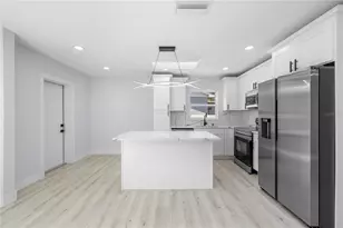 3135 33rd Ave N, Saint Petersburg, FL 33713 - Photo 30