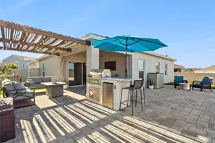 1040 Golden Dawn Loop, Minneola, FL 34715 - Photo 2