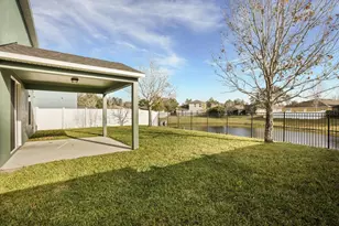 4909 Waters Gate Dr, Tavares, FL 32778 - Photo 10