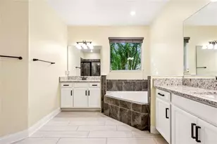 2393 Panoramic Cir, Apopka, FL 32703 - Photo 8