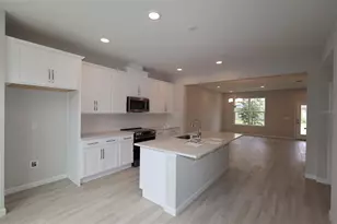 1390 Mount Royal Dr, Saint Cloud, FL 34771 - Photo 6