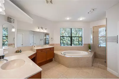 3598 10th Street NE, Saint Petersburg, FL 33704 - Photo 18