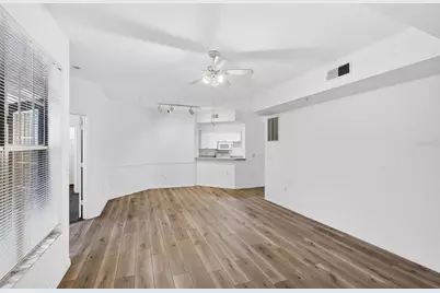 5542 Metrowest Boulevard #7-112, Orlando, FL 32811 - Photo 6